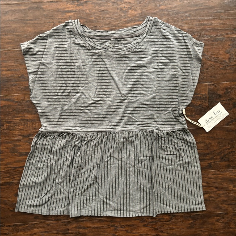 Grace & Lace Size Medium Top